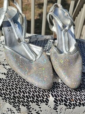 Silver Glitter Pointed Slingback Heels for Women by Fashion 925?